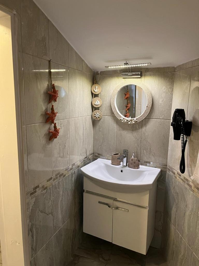 Buyukada Princess Hotel Πριγκηπονήσια Εξωτερικό φωτογραφία