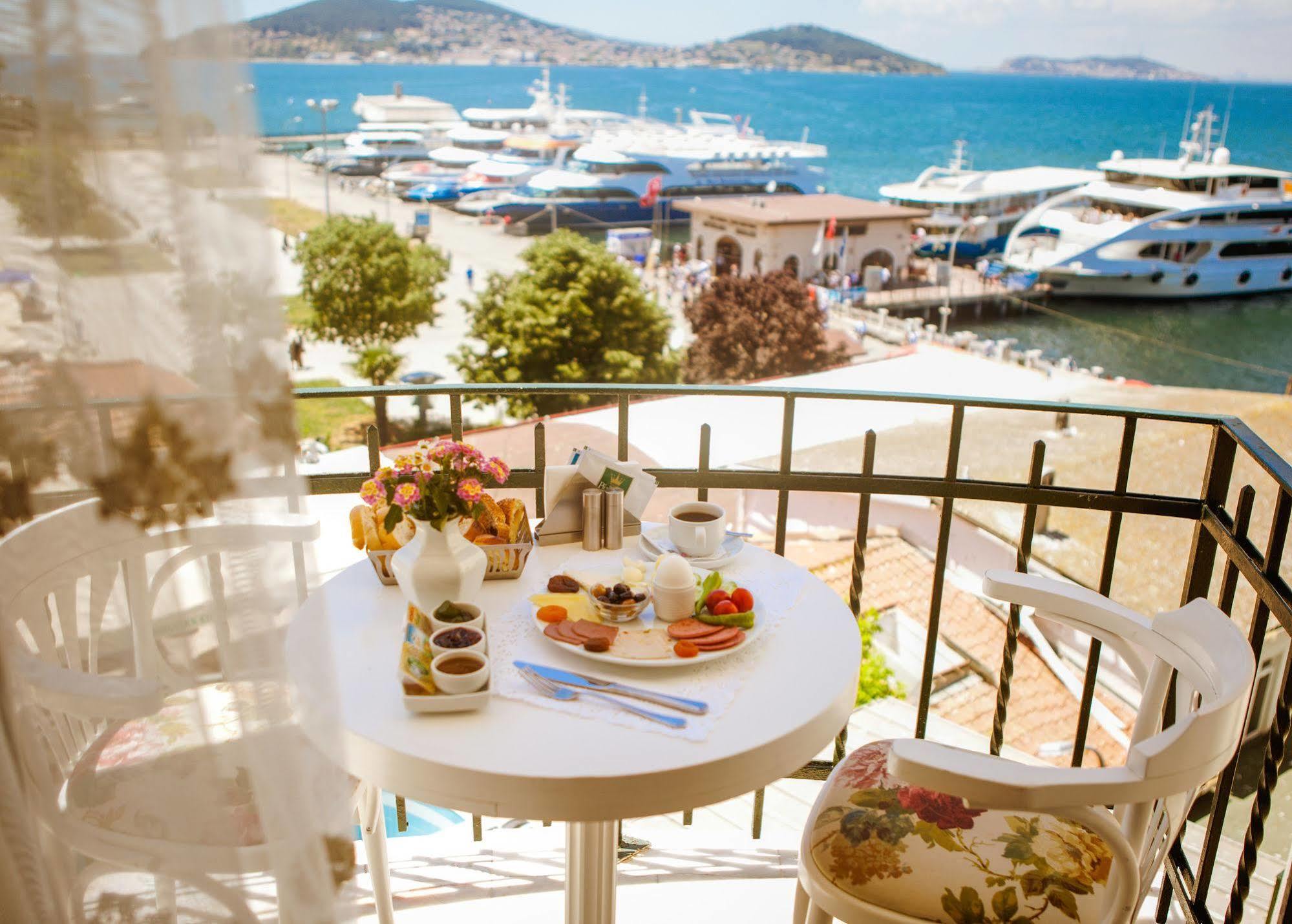 Buyukada Princess Hotel Πριγκηπονήσια Εξωτερικό φωτογραφία