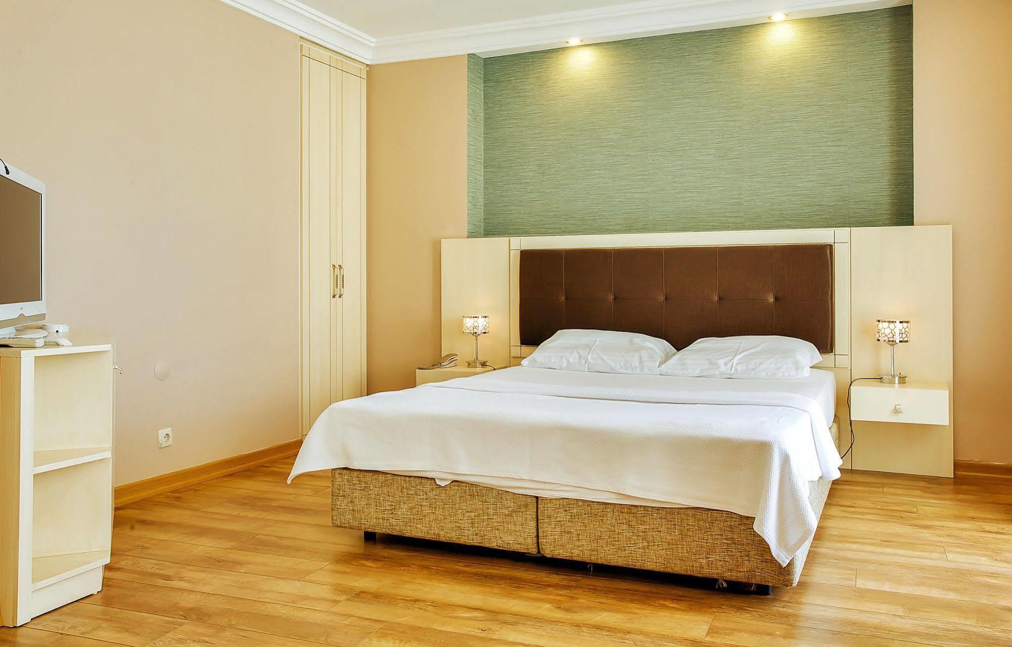 Buyukada Princess Hotel Πριγκηπονήσια Εξωτερικό φωτογραφία